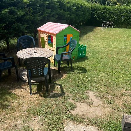 Les Petits Chalets De Dudu La Voulte-sur-Rhone Luaran gambar