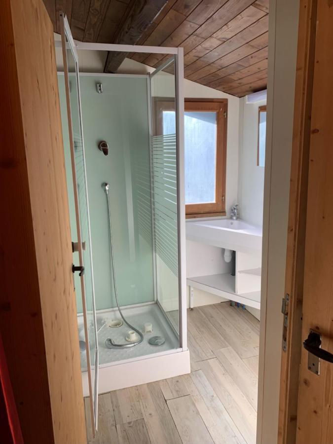 Les Petits Chalets De Dudu La Voulte-sur-Rhone Luaran gambar