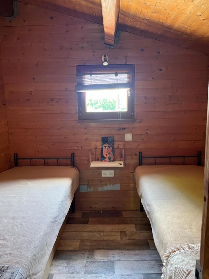 Les Petits Chalets De Dudu La Voulte-sur-Rhone Luaran gambar