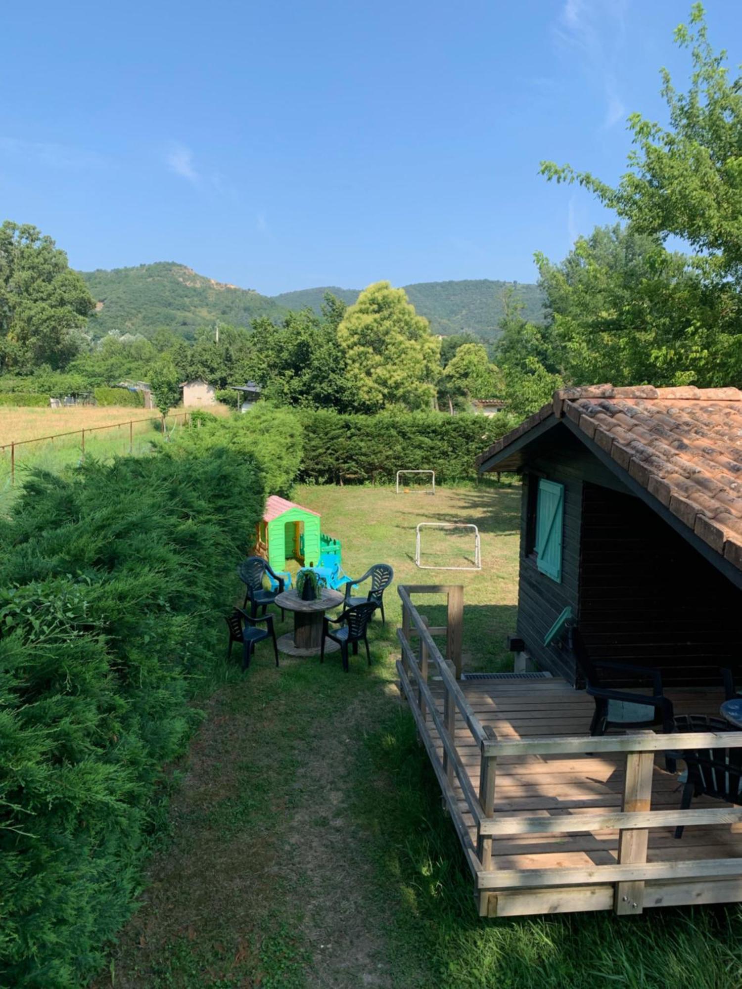 Les Petits Chalets De Dudu La Voulte-sur-Rhone Luaran gambar